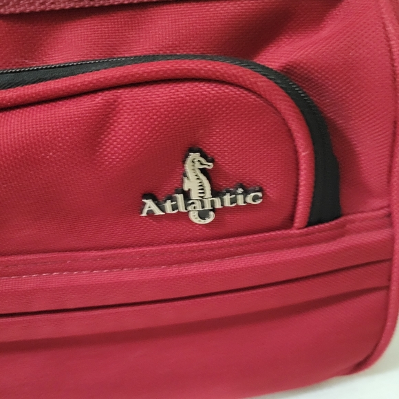 NEW Atlantic Carry-On Tote Luggage Bag - Picture 2 of 5